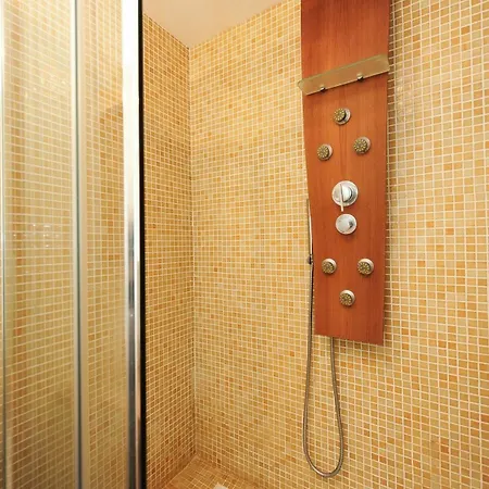 Balestre Five Stars House * 尼斯